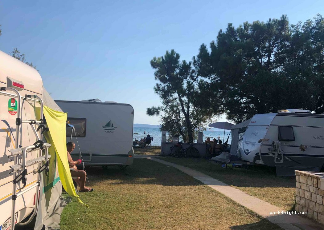 Kamp Darinka — foto 3