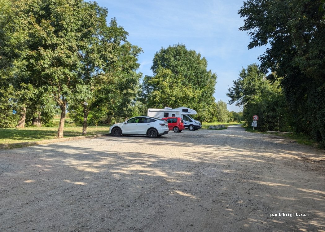 (643 00) Brno - 78 Zámecká — foto 4