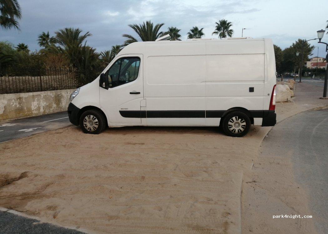 (83600) Fréjus - 53 Boulevard de la Mer — foto 2