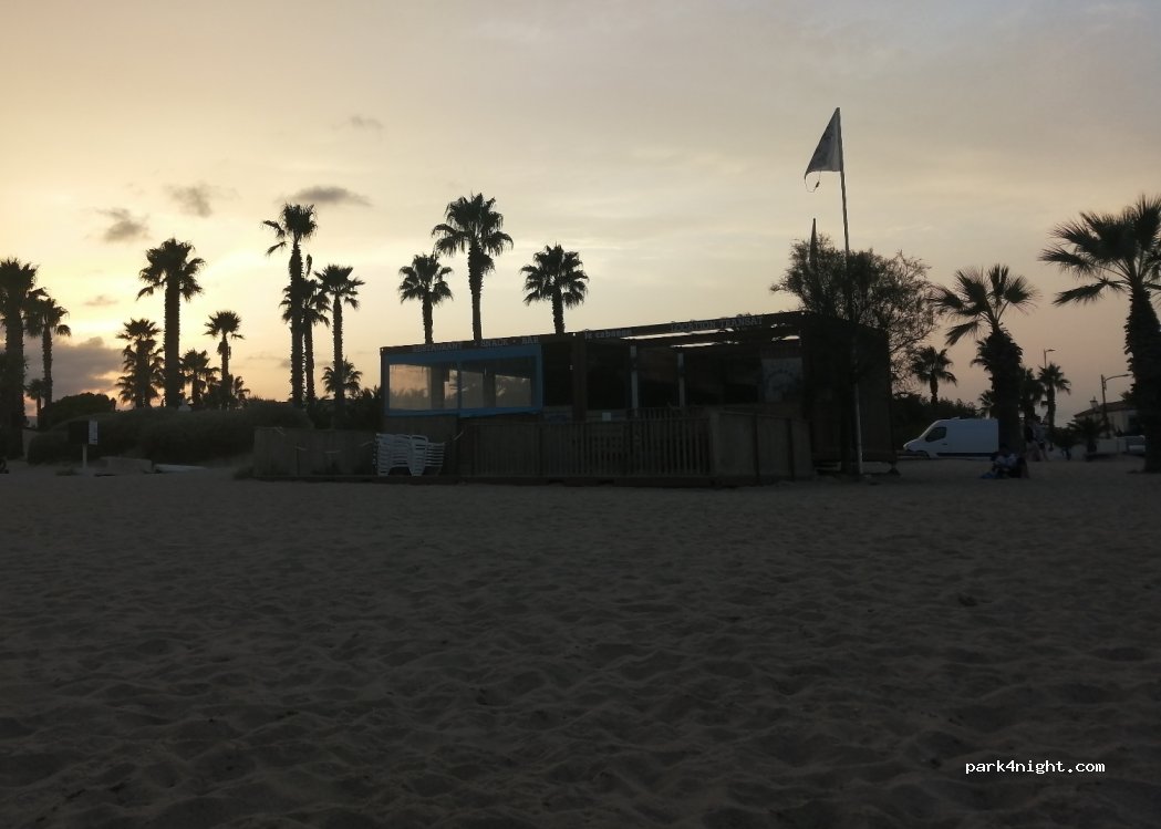 (83600) Fréjus - 53 Boulevard de la Mer — foto 4