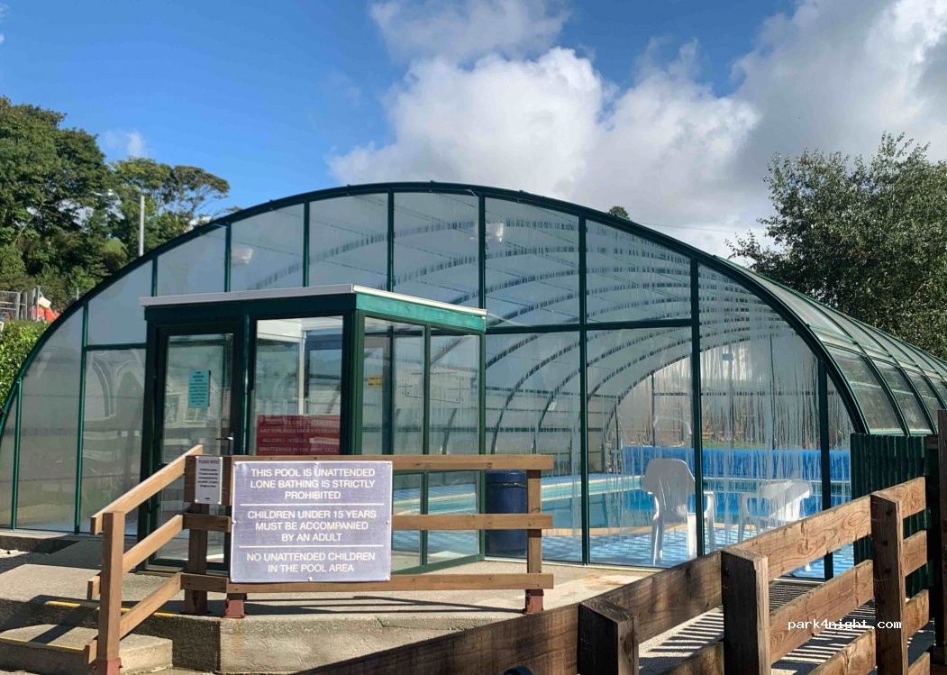 Riverside Holiday Park — foto