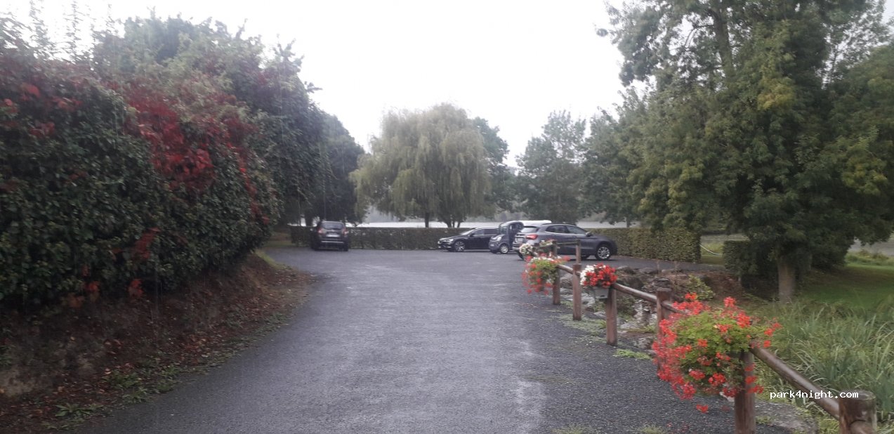 (49560) Passavant-sur-Layon - 3 Place du Château — foto