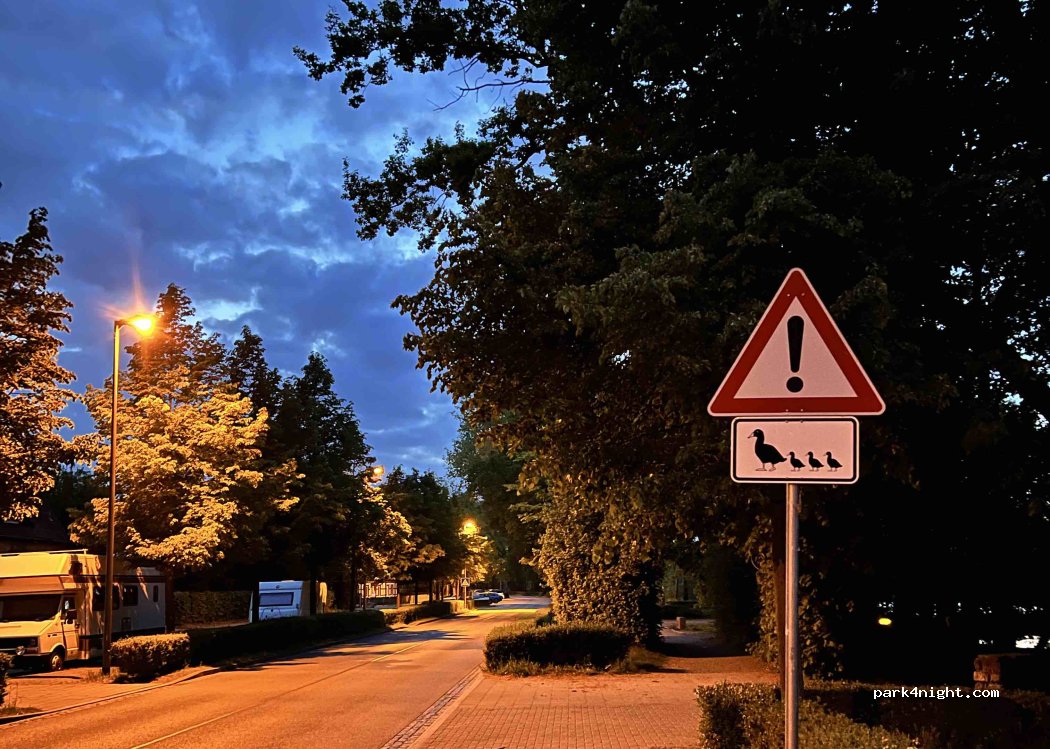 (38104) Braunschweig - Riddagshäuser Weg — foto 3