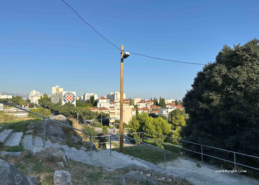 (21000) Split - 21 Vidilica ulica — foto 3