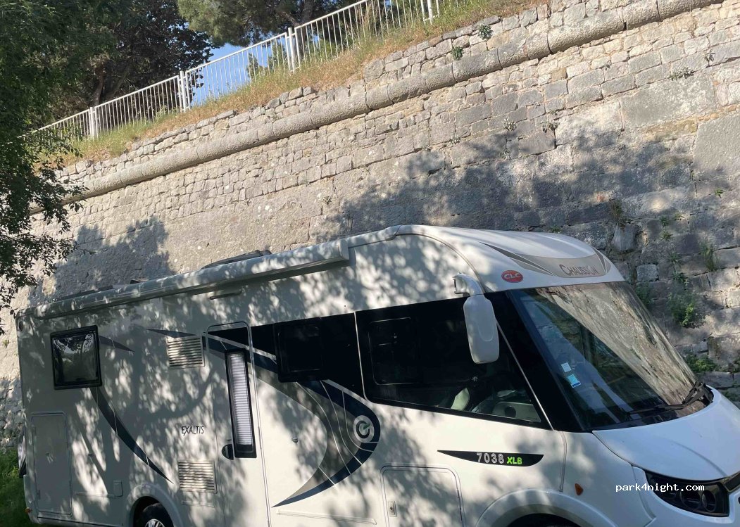 (21000) Split - 21 Vidilica ulica — foto 4