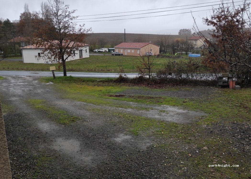 (81300) Labessière-Candeil - — foto