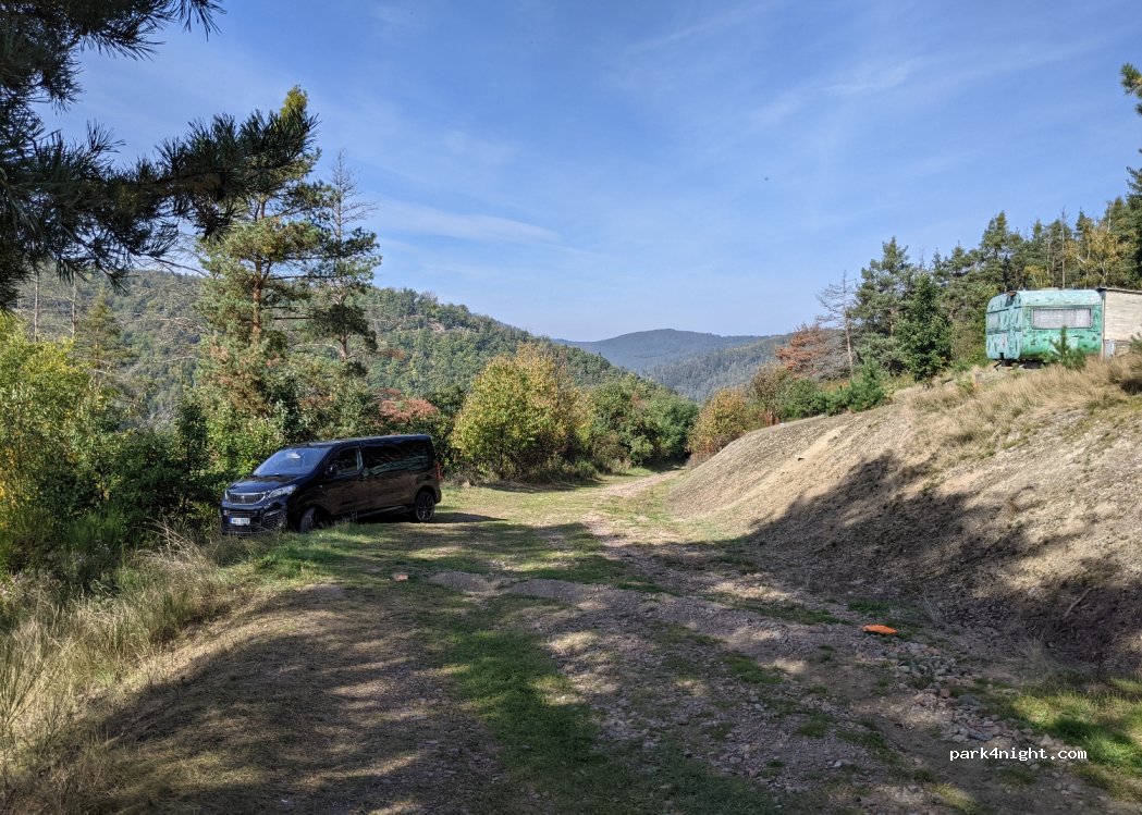 (262 56) Milešov - — foto 2