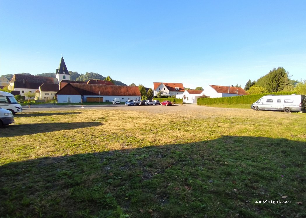 (8462) Gamlitz - 1 Kirchengasse — foto