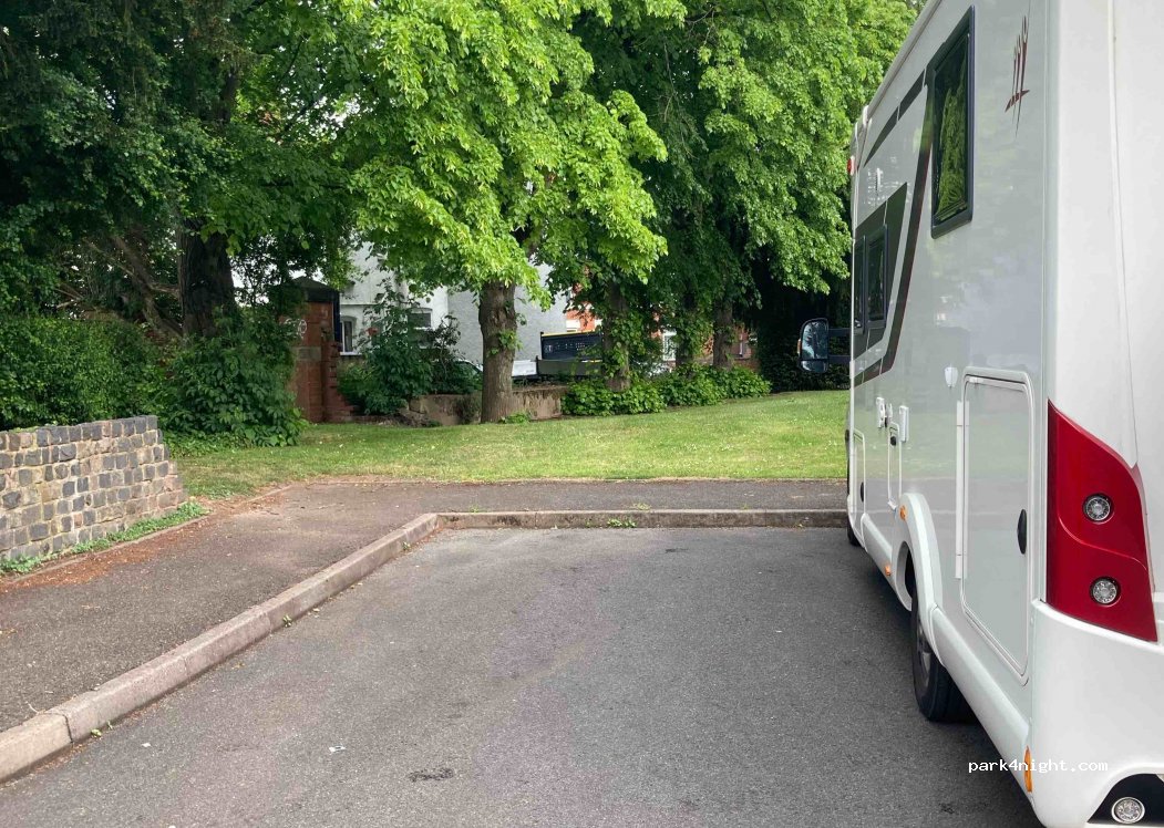 (CV1 3PG)  - 46 Cumbria Close — foto