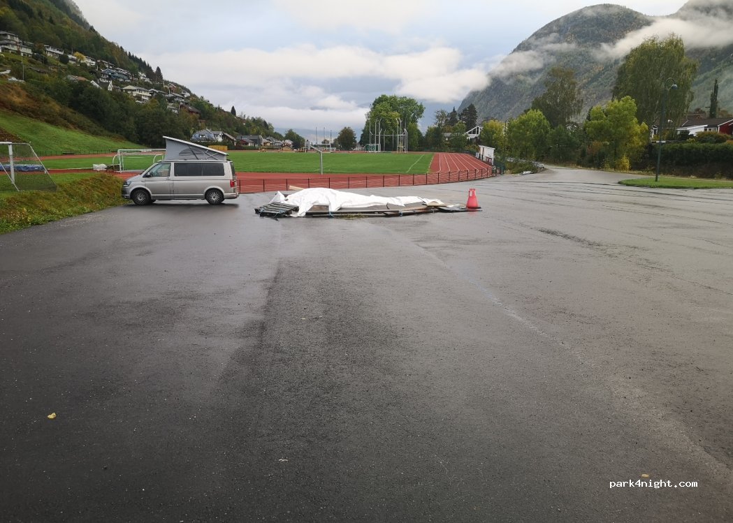 (6893)  - 2 Prestvegen — foto 2