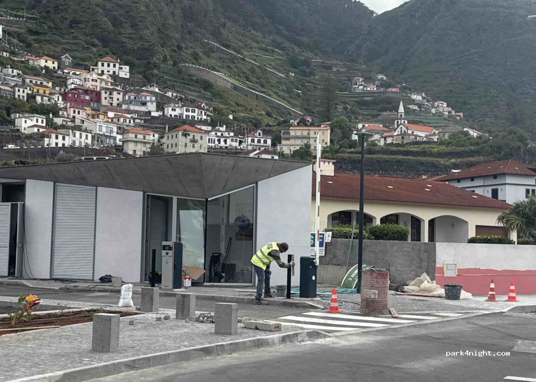 (9270-095) Porto Moniz - 13 Rua dos Alfarrobeiras — foto 4