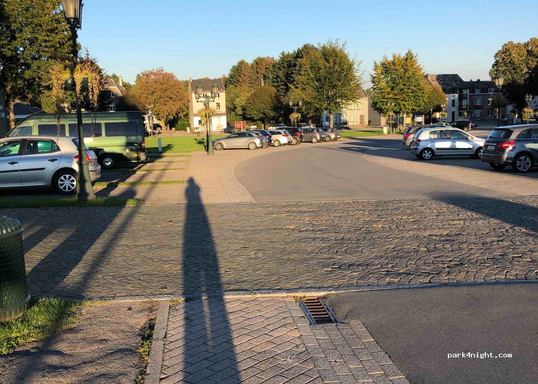 (6800) Libramont-Chevigny - 5-7 Place Communale — foto 3
