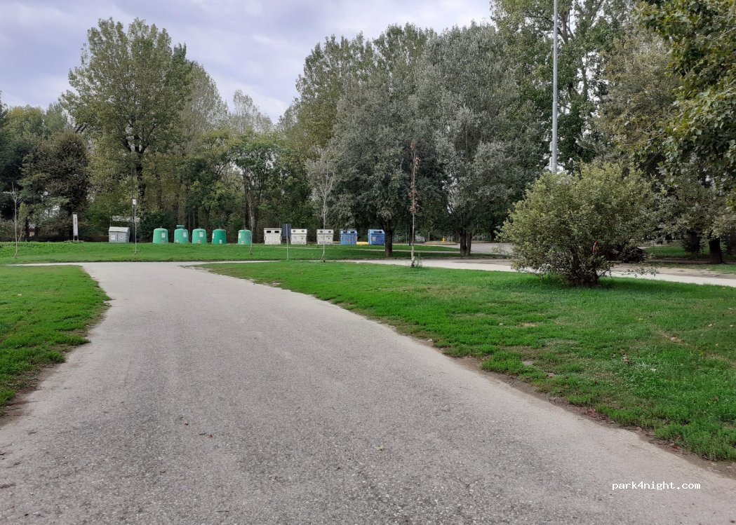 (42016) Guastalla - 15 Viale Lido Po — foto 2