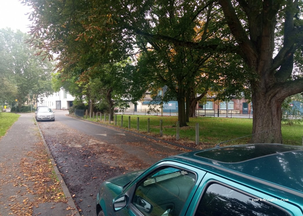 (CR4 4LA) Mitcham - — foto