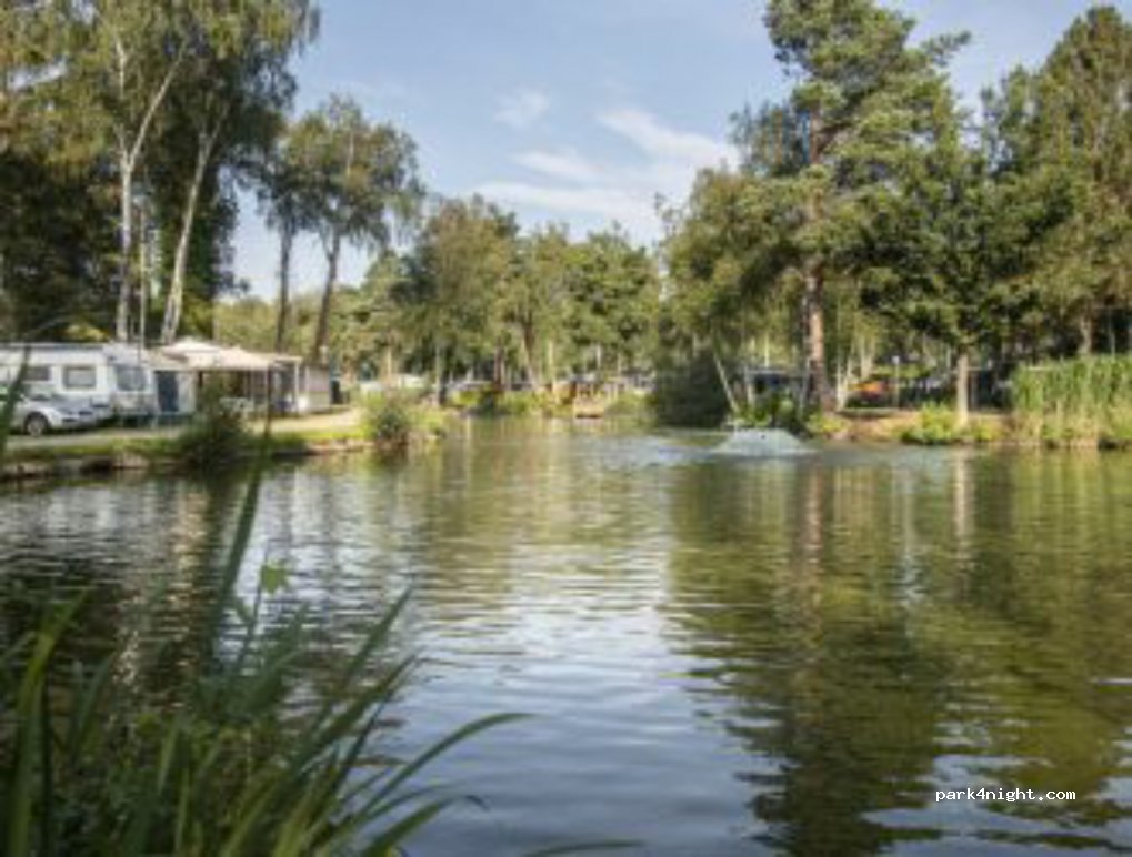 Camping zavelbos — foto