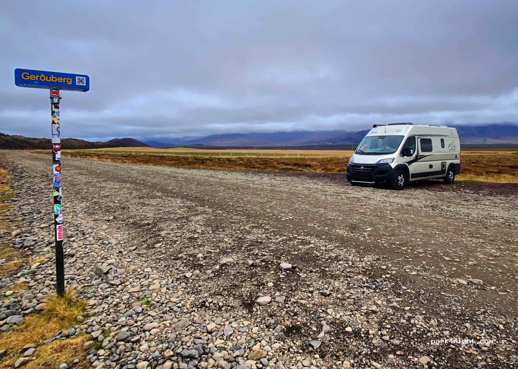 (VM83+56H) Snæfellsnesvegur - Gerðuberg Cliffs — foto 3
