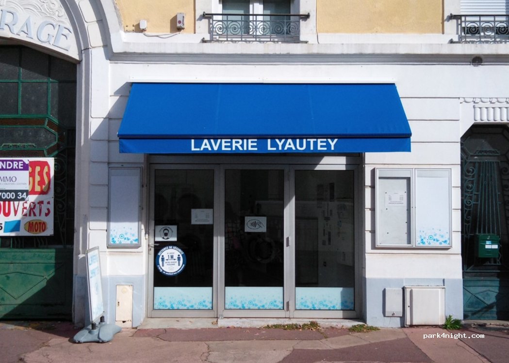 (03200) Vichy - 58-60 Rue Maréchal Lyautey — foto