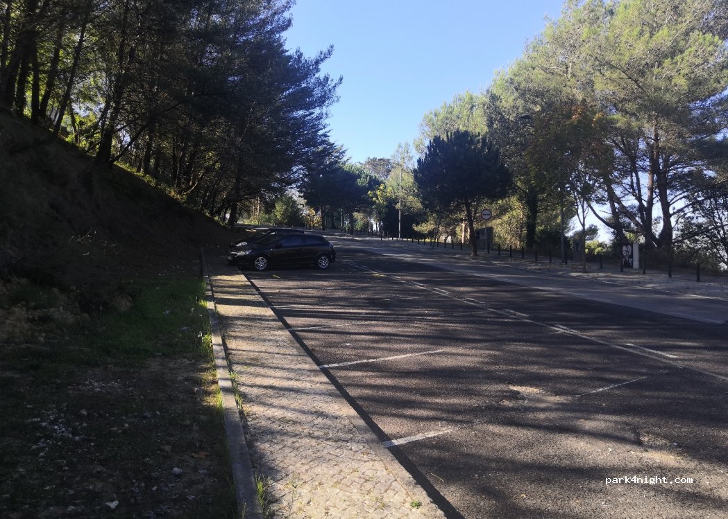 (2710) Sintra - 9 Rua António Medina Júnior — foto