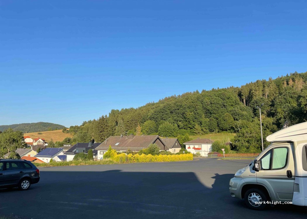 (53518) Adenau - 26-32 Kallenbachstraße — foto 2