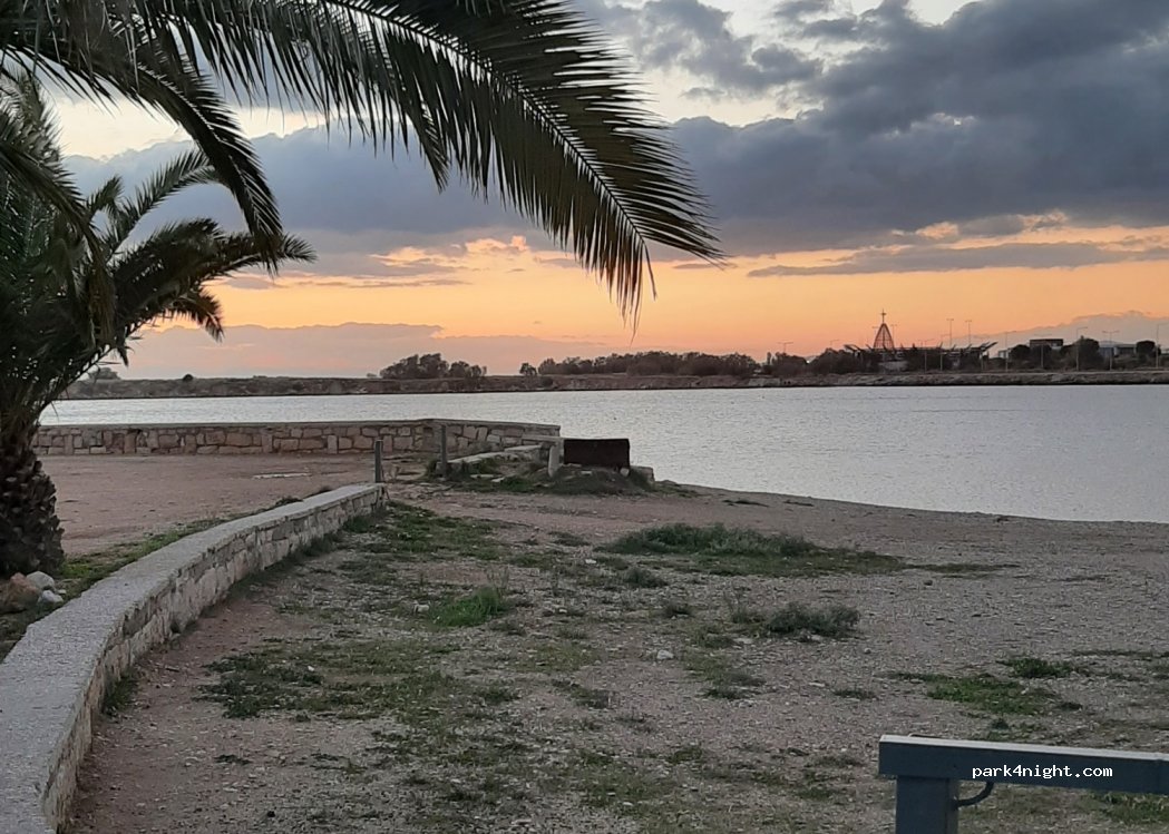 (166 75) Glifada - 8 Diadochou Pavlou — foto
