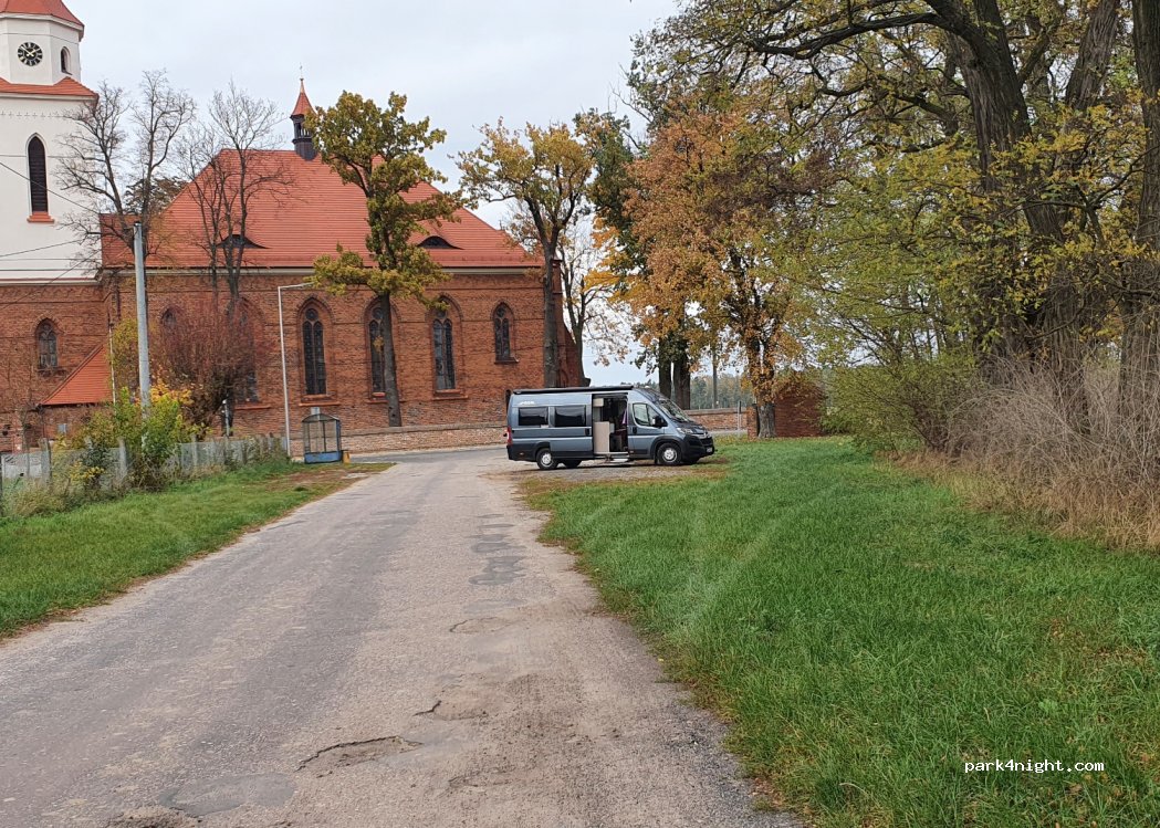 (64-000) Wyskoć - Unnamed road — foto