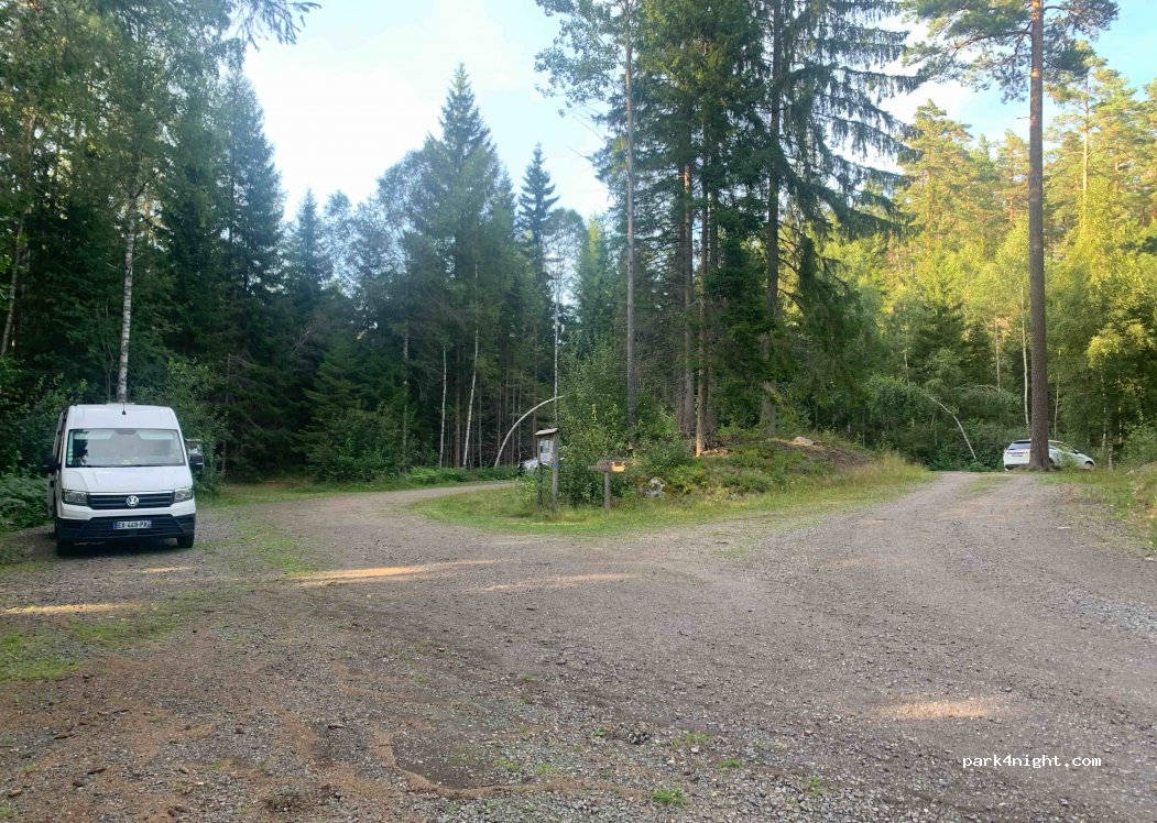 (546 95) Forsvik - Unnamed Road — foto