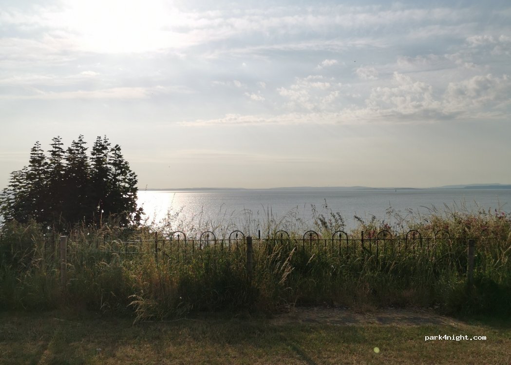(CF64 5BP) Penarth - 8 Cliff Parade — foto 3