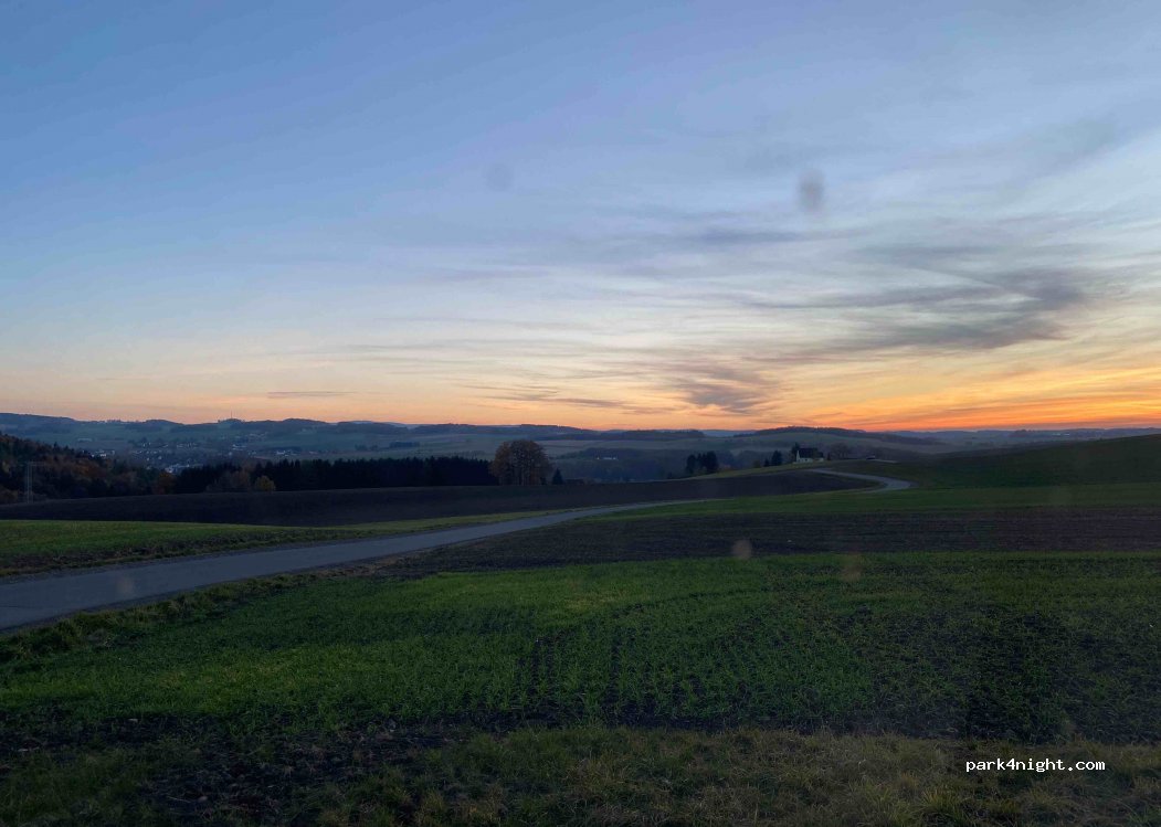 (08141) Reinsdorf - Unnamed Road — foto