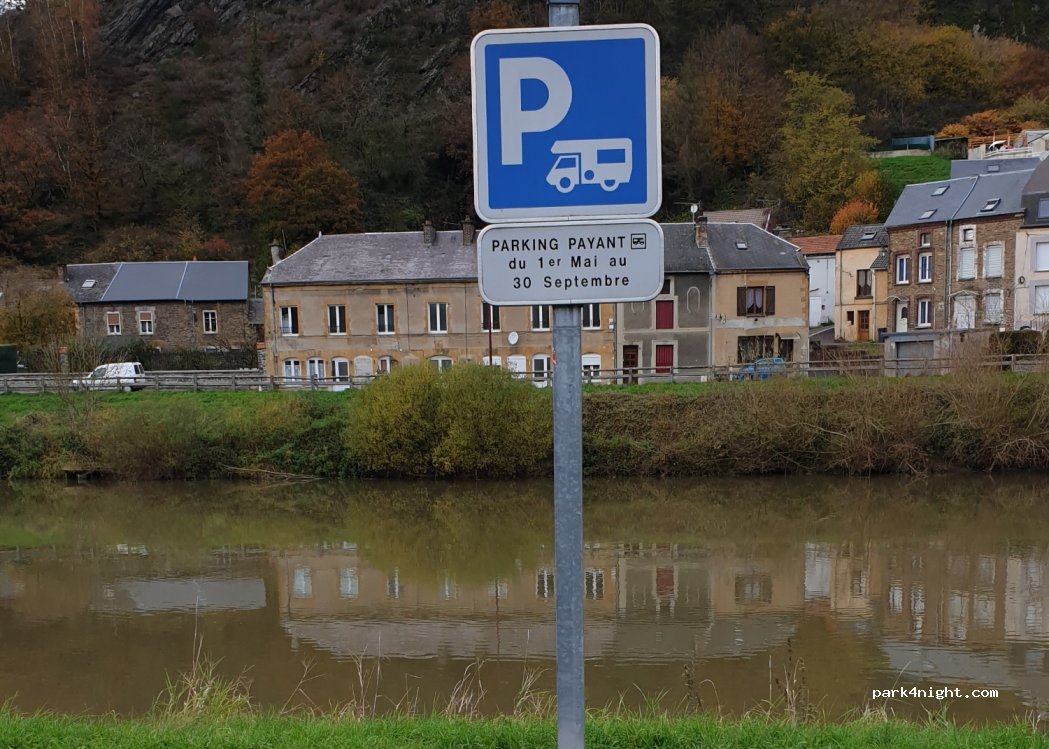 (08120) Bogny-sur-Meuse - 46 Rue de la Meuse — foto