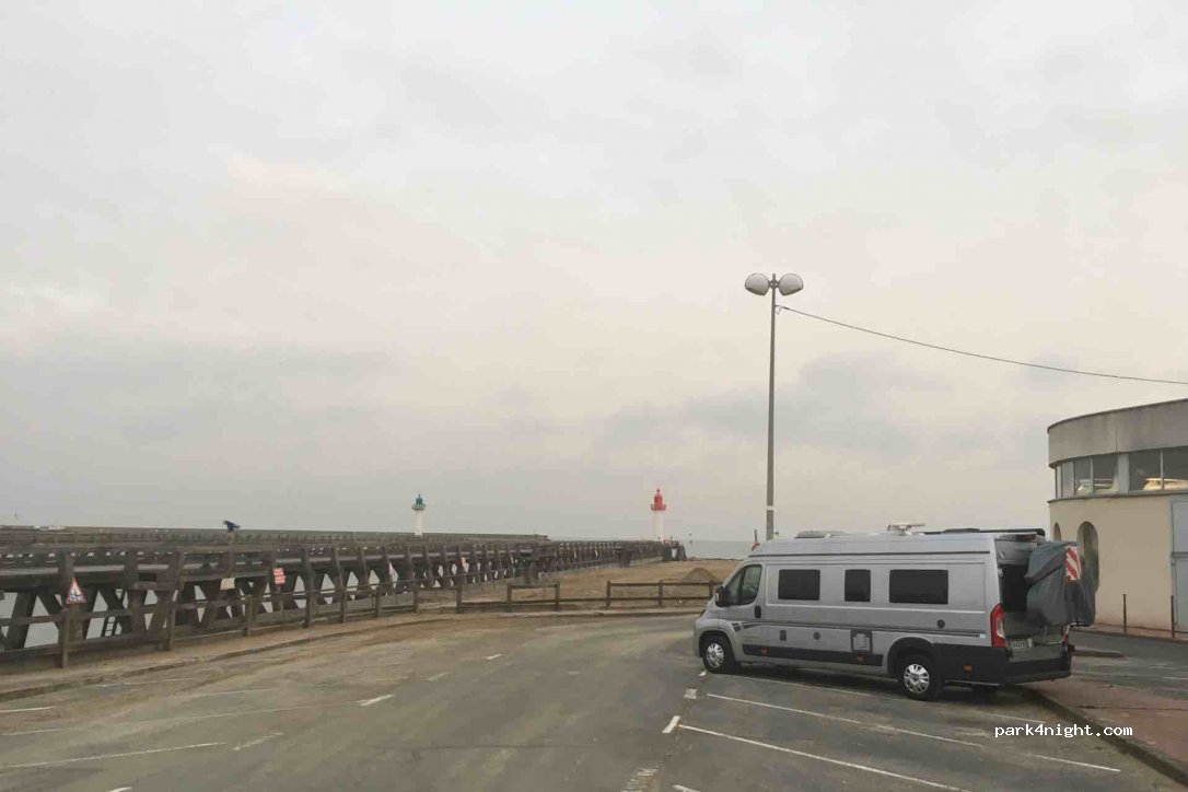 (14360) Trouville-sur-Mer - Promenade des Planches — foto