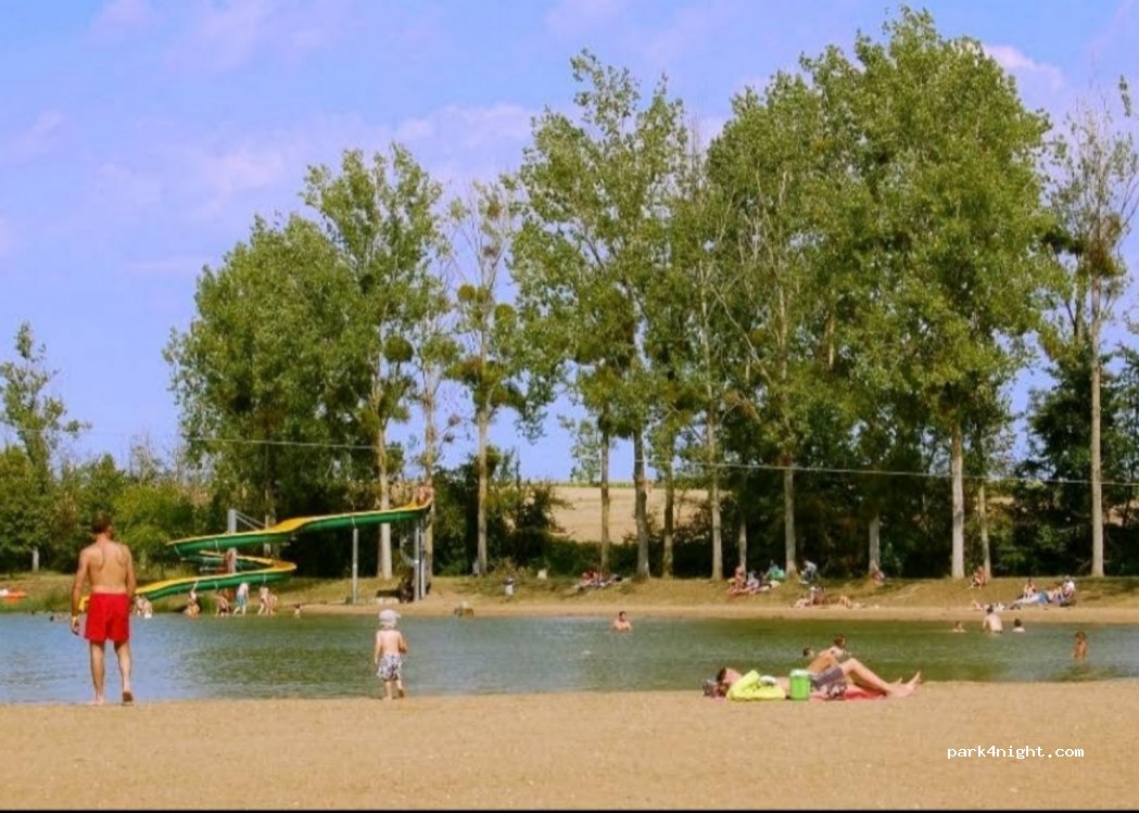 (86330) Moncontour - — foto