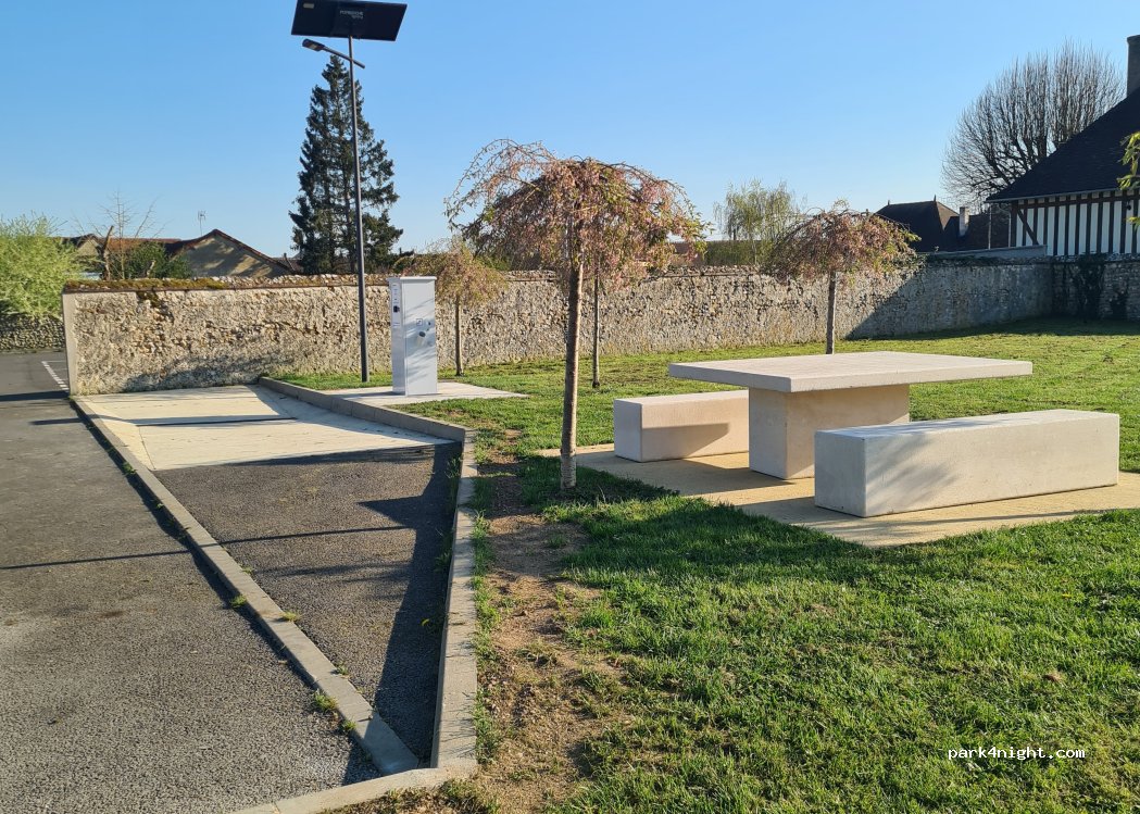 (28170) Châteauneuf-en-Thymerais - 6 Boulevard Jean Jaurès — foto