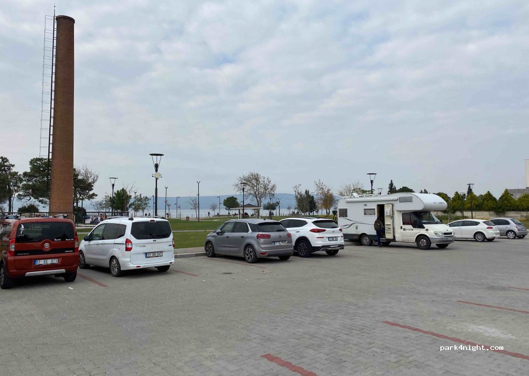 (17020) Barbaros - No:308 Atatürk Caddesi — foto