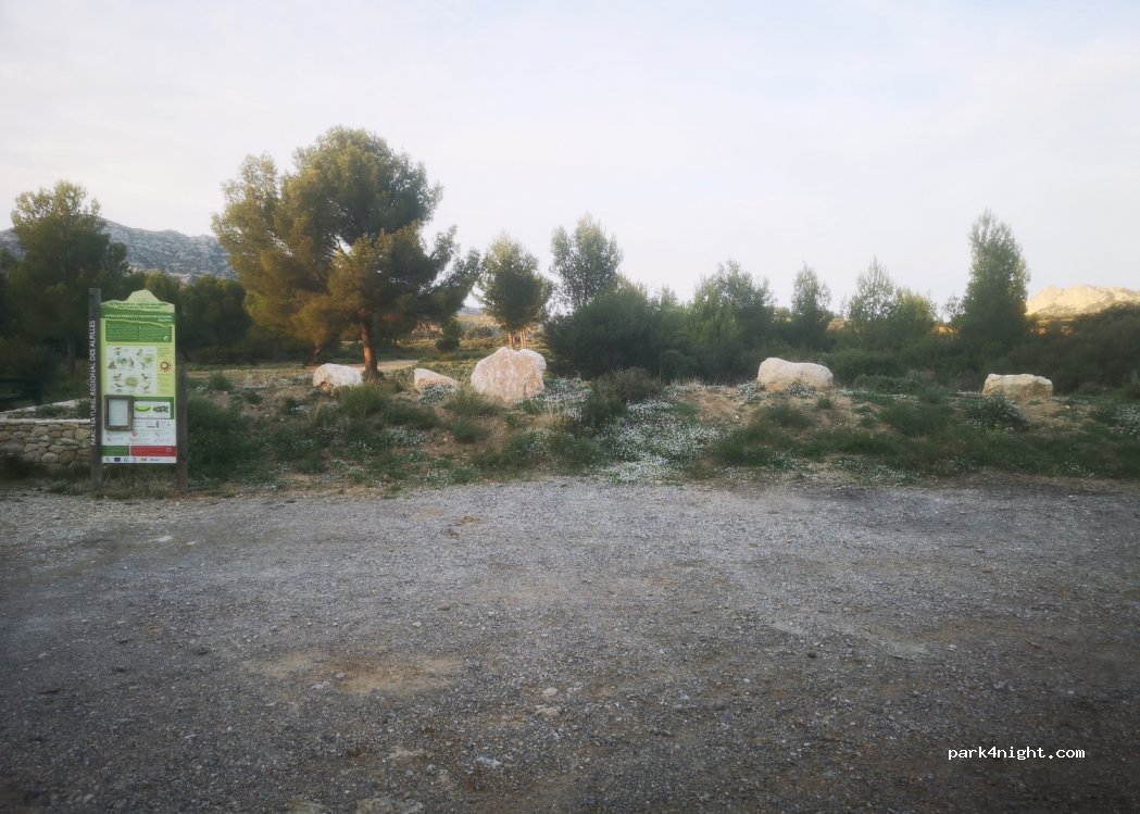 (13430) Eyguières - — foto 3