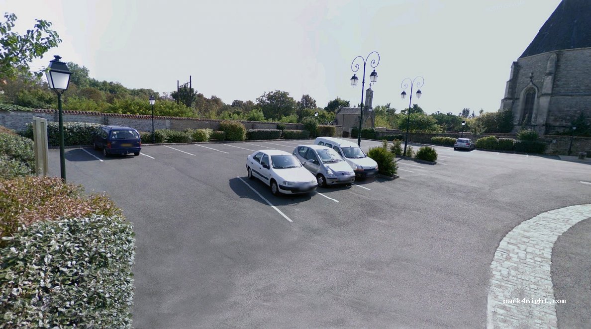 (86240) Ligugé - Place du Révérend Père Lambert — foto