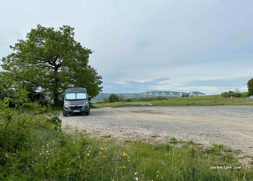 (12100) Millau - Unnamed Road — foto 2