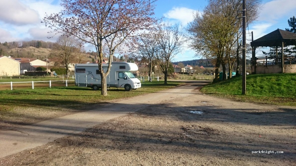 (54112) Vannes-le-Châtel - 10 Rue des Ponts — foto