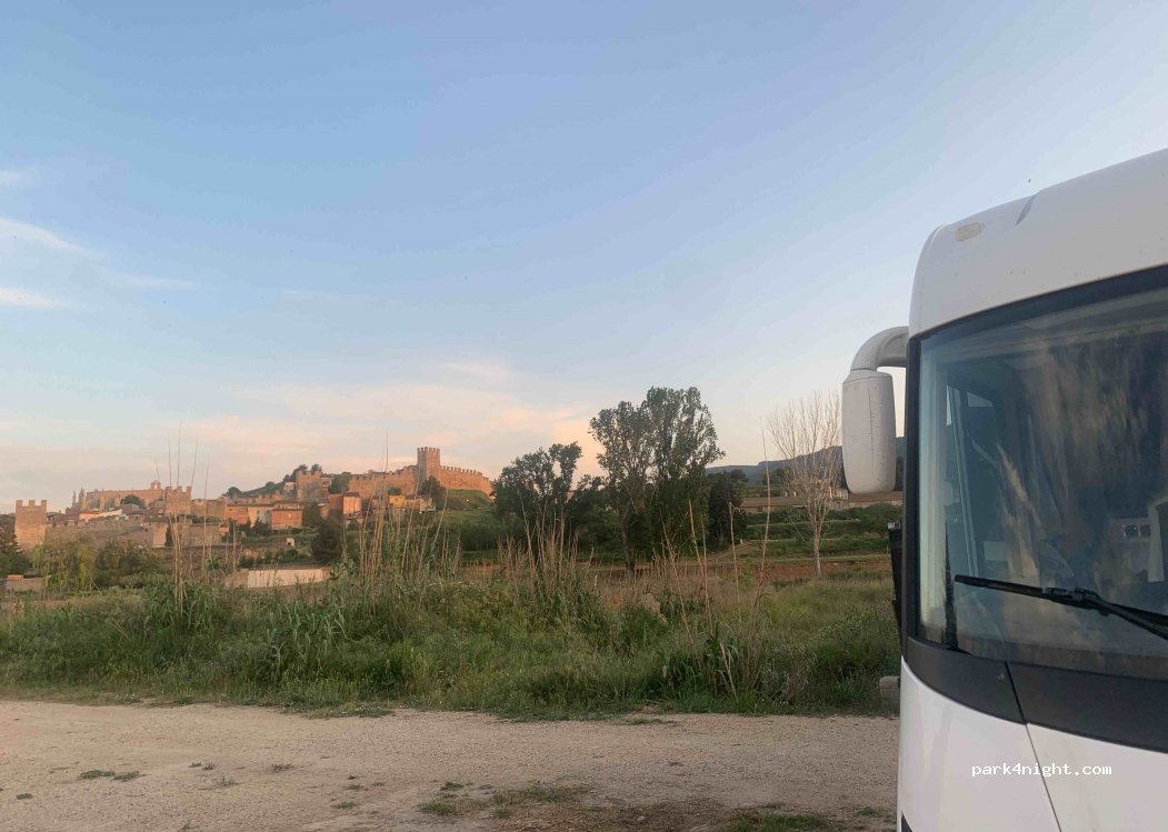 (43400) Montblanc - 51 Raval Santa Anna — foto