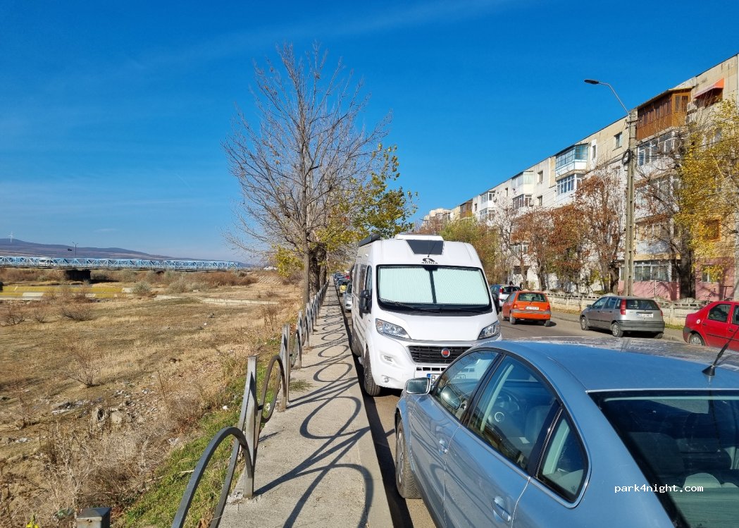 (125300) Râmnicu Sărat - nr. 1 Strada Pieței — foto
