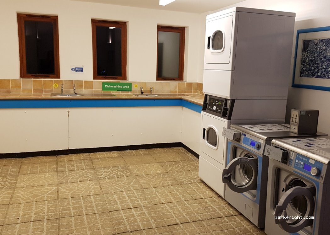 Carnon Downs Caravan and Motorhome Club Campsite — foto