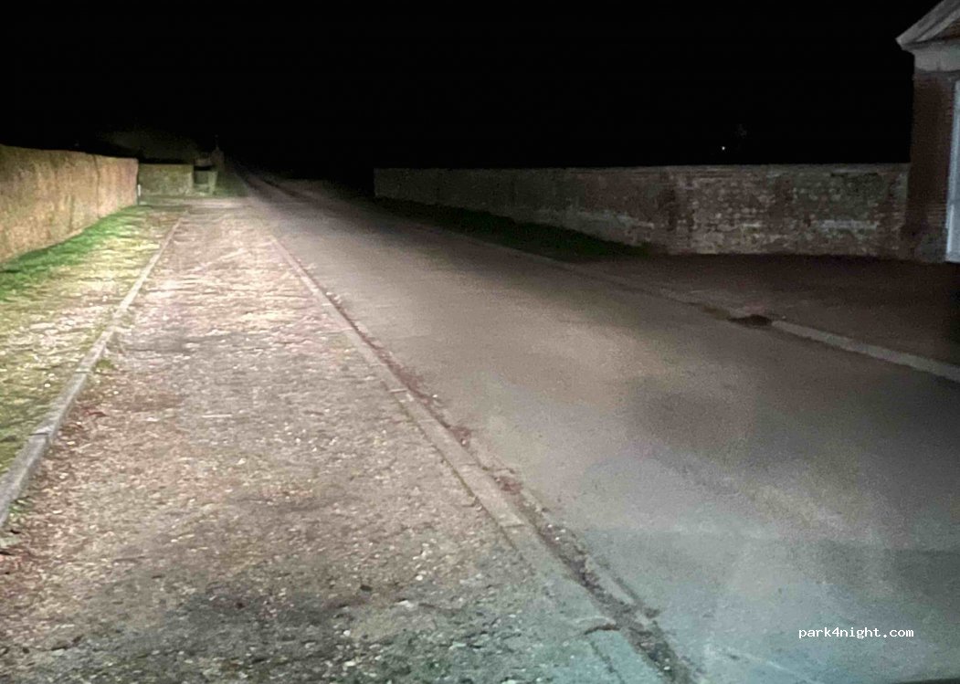 (27560) Lieurey - Avenue du Stade — foto