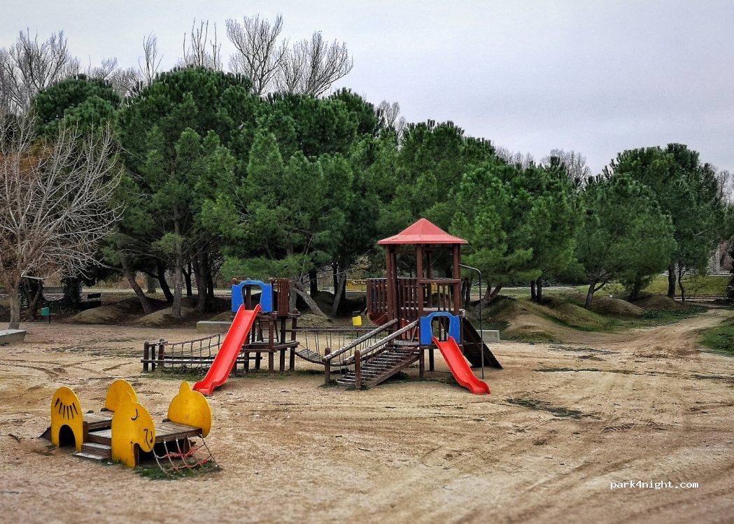 (50800) Zuera - Calle Parque Deportivo — foto