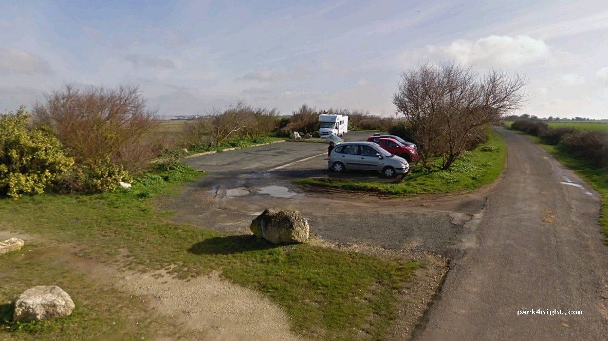 (17137) Marsilly - Unnamed Road — foto