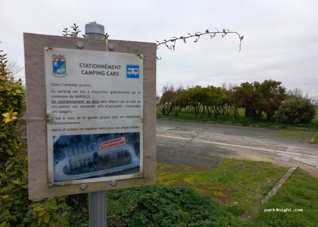 (17137) Marsilly - Unnamed Road — foto 4