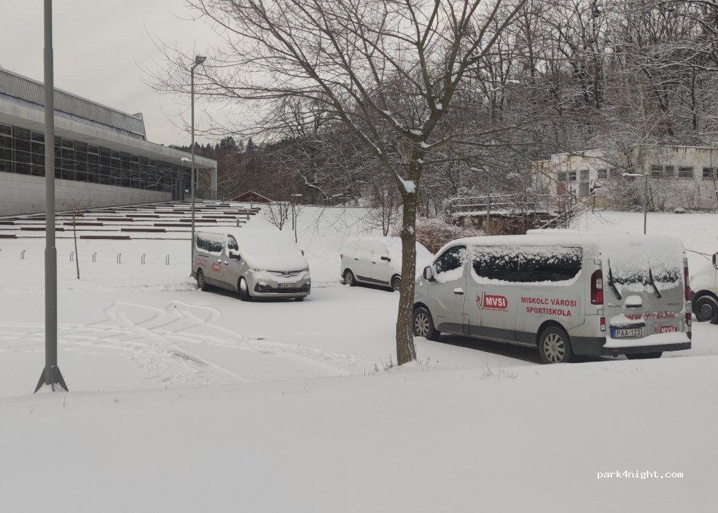 (3515) Miskolc - 2 Egyetem út — foto 2