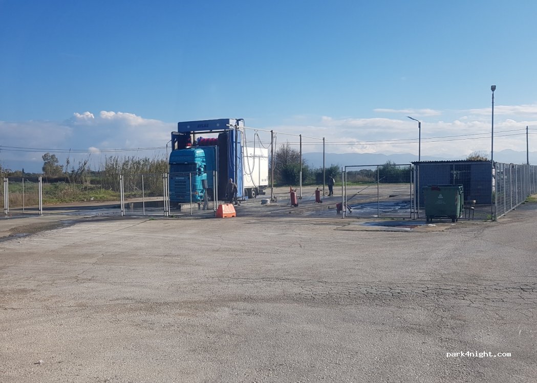 (270 52) Nea Manolada - E55 — foto 2