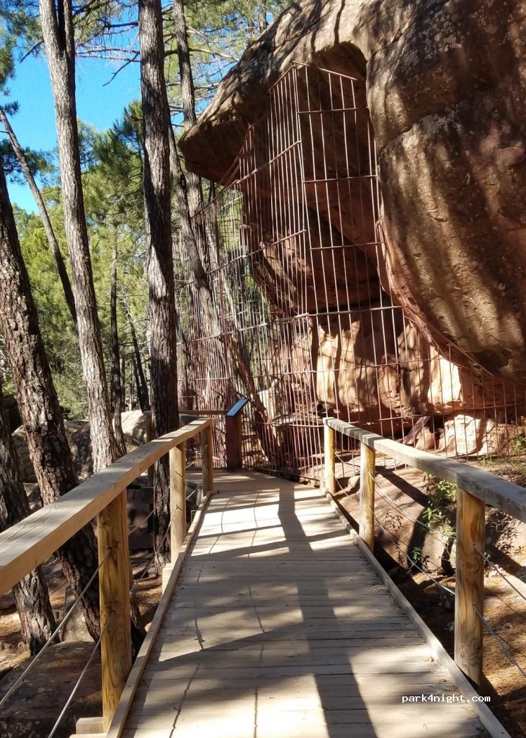 (44126) Albarracín - Unnamed Road — foto 2