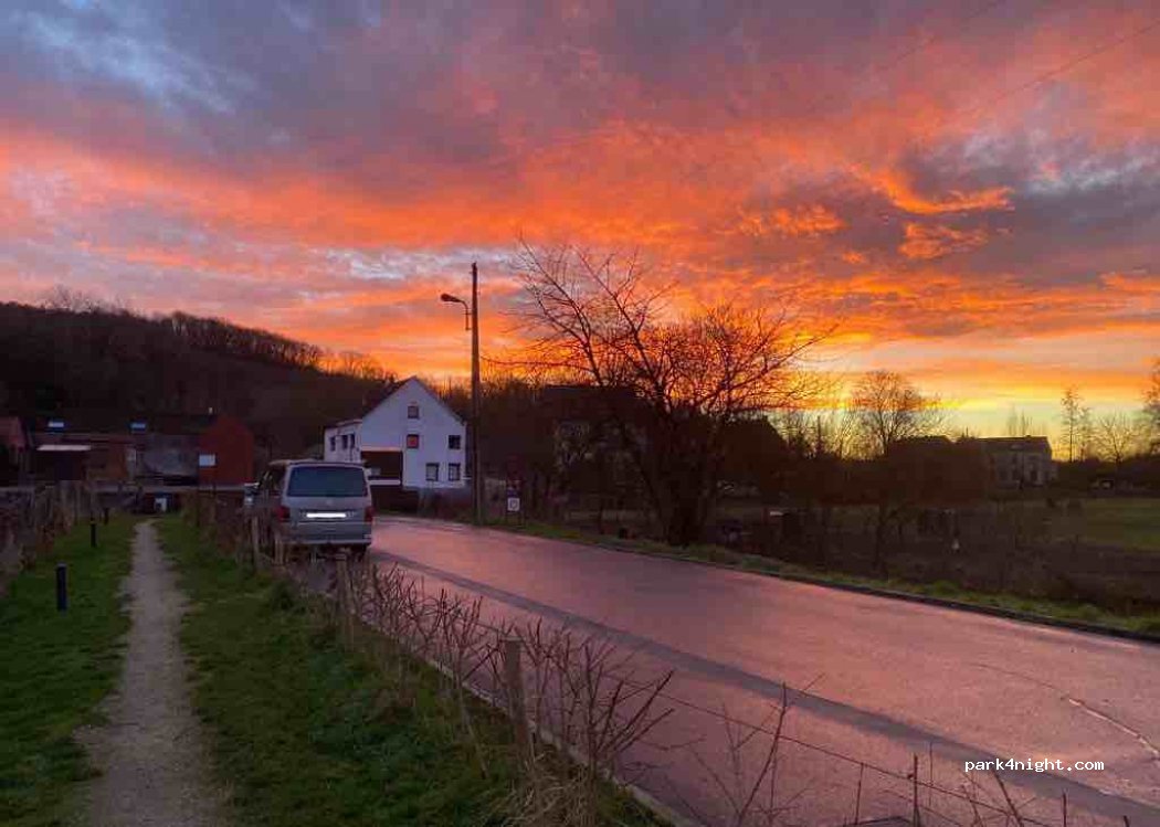 (7022) Mons - Rue du Moulin au Bois — foto