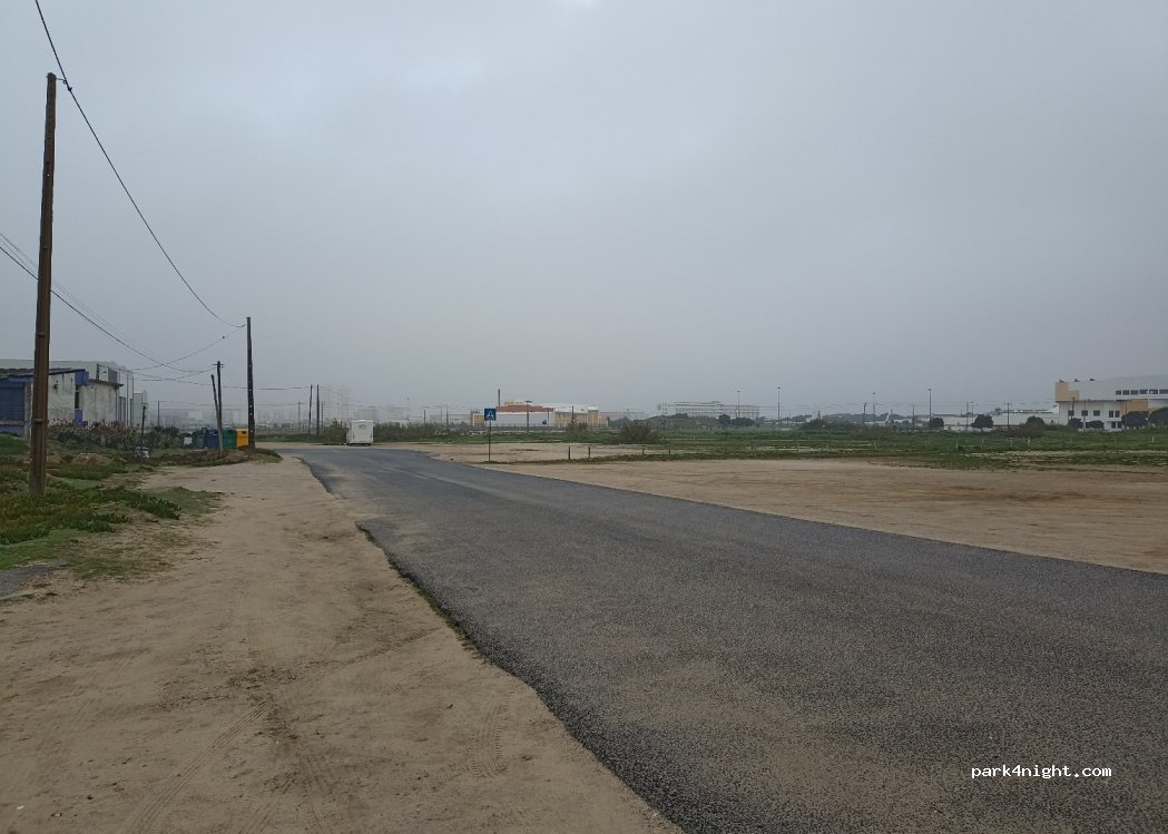 (2520-206) Peniche - 14 Avenida Monsenhor Bastos — foto
