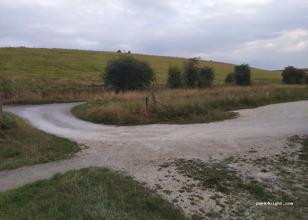 (YO43 3JA) Goodmanham - Unnamed Road — foto 2